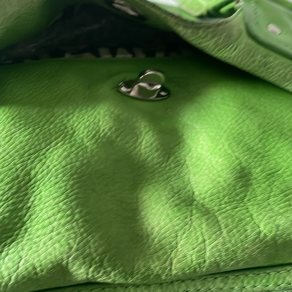 Marc Jacobs Soft Kelly Green pebbled leather bag - Picture 8 of 9